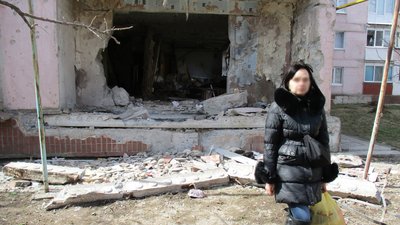 Через обстріли мешканка Гуляйполя залишилась без житла. Як виглядає її квартира