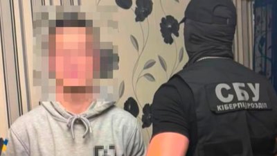 Спроба підпалу, затримали, об'єкт зв'язку, СБУ, підозра, адмінбудівля, агент РФ