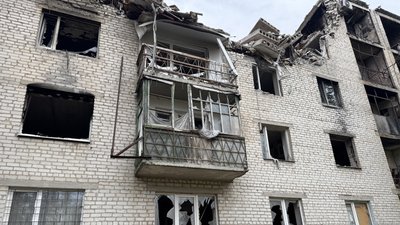 Будинок у Святогірську після обстрілу, 8 жовтня 2025 року