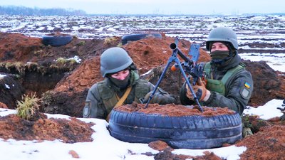 Приземлили майже 10 дронів та ракет: як працюють мобільні вогневі групи на Вінниччині Приземлили майже 10 дронів та ракет: як працюють мобільні вогневі групи на Вінниччині