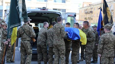 Прощання з 34-річним воїном з Луцька Станіславом Ходаковським