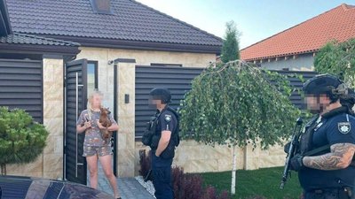 В Одесі викрили фіктивний реабілітаційний центр для людей із залежностями: утримували силоміць В Одесі викрили фіктивний реабілітаційний центр для людей із залежностями: утримували силоміць