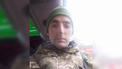 На Чернігівщині поховали Миколу Кузьменка, Володимира Карнюціна та Романа Нагача, які загинули на фронті На Чернігівщині поховали Миколу Кузьменка, Володимира Карнюціна та Романа Нагача, які загинули на фронті