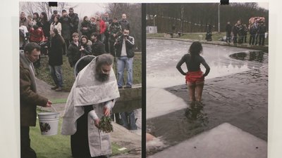 Від Водохреща до пляжу з чебуреками та шахами. У Чернівцях Тутельман представив фотовиставку
