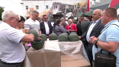 "Це стандарт НАТО": на Рівненщині бійці тероборони отримають захисні шоломи "Це стандарт НАТО": на Рівненщині бійці тероборони отримають захисні шоломи