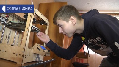 Підліток з Краматорська за час карантину освоїв 3D-принтер Підліток з Краматорська за час карантину освоїв 3D-принтер