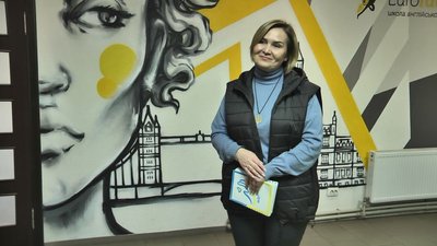 Таємний Санта: більше сотні волинських сімей зібрали подарунки й листи підтримки для оборонців Бахмута Таємний Санта: більше сотні волинських сімей зібрали подарунки й листи підтримки для оборонців Бахмута