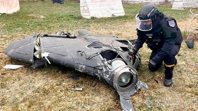 Російський БпЛА на Чернігівщині: сапери ДСНС виявили та знищили вибухонебезпечні предмети