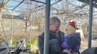 "Багато людей пропавших безвісти, ніхто так і не знає, де вони": як живуть у Високопіллі на Херсонщині після окупації "Багато людей пропавших безвісти, ніхто так і не знає, де вони": як живуть у Високопіллі на Херсонщині після окупації