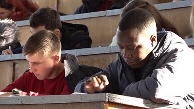 Тире, двокрапки й асфоделі: як у Черкасах писали диктант єдності
