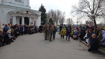 «Це людина-душа»: у Полтаві попрощалися зі Святославом Пашинським, який загинув на війні «Це людина-душа»: у Полтаві попрощалися зі Святославом Пашинським, який загинув на війні