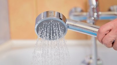 Гаряча вода у Рівному 15 грудня 2025 року