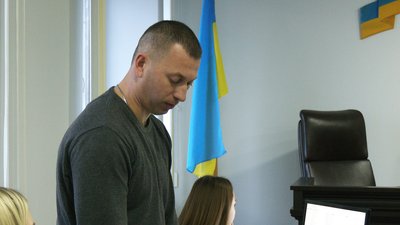 судять за розбещення 8-річної дівчинки судять за розбещення 8-річної дівчинки