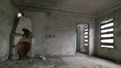 Пошкоджена пам'ятка: як в будинку, де жив Сковорода на Харківщині, живуть люди Пошкоджена пам'ятка: як в будинку, де жив Сковорода на Харківщині, живуть люди