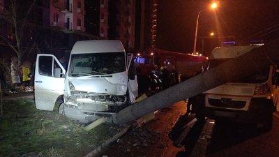 У Запоріжжі розірвуть угоду з перевізником, водій якого втік з місця ДТП