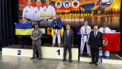 Дмитро Дзивульський на нагородженні