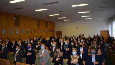 Рівненщина: новообрана облрада зібралась на першу сесію
