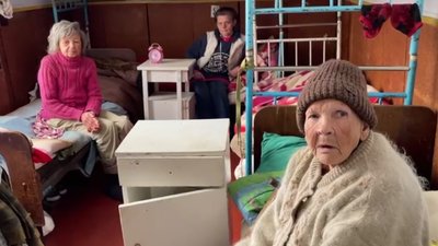 "По сусідству" з військовими РФ: як пережили окупацію у прихистку для бездомних у Херсоні "По сусідству" з військовими РФ: як пережили окупацію у прихистку для бездомних у Херсоні