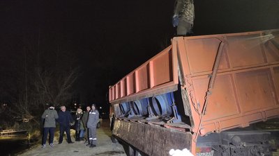 У Ворсклу випустили більше 2 тонн мальків сазана У Ворсклу випустили більше 2 тонн мальків сазана