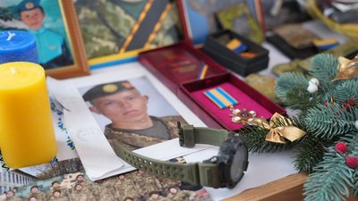 Родина загиблого воїна з Липової Долини придбала зарядну станцію його побратимам Родина загиблого воїна з Липової Долини придбала зарядну станцію його побратимам