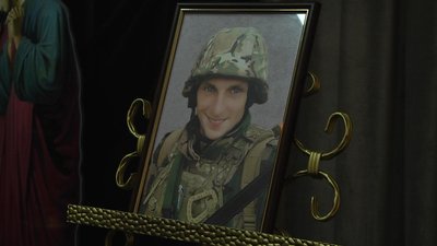 Олег Табунщик родом з Маріуполя. Чоловікові мало б виповнитися 44 роки... Олег Табунщик родом з Маріуполя. Чоловікові мало б виповнитися 44 роки...