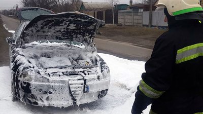 У Павлограді, під час руху, загорівся автомобіль "Alfa romeo"