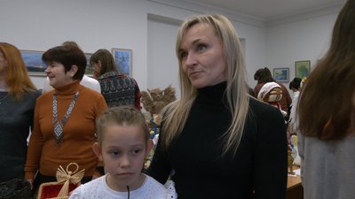 Школярі 30 територіальних громад Прикарпаття змагалися в конкурсі іграшок-сувенірів Школярі 30 територіальних громад Прикарпаття змагалися в конкурсі іграшок-сувенірів