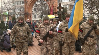 У Сумах поховали військовослужбовців Євгенія Овчарова та Антона Татарінова