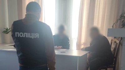 Оголошення підозри у незаконному видобутку піску Оголошення підозри у незаконному видобутку піску