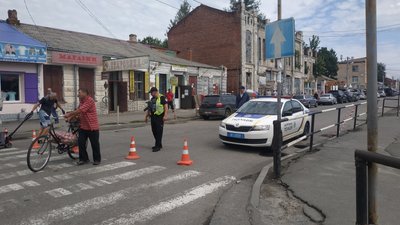 У Полтаві патрулюють вулицю проти стихійної торгівлі: які результати У Полтаві патрулюють вулицю проти стихійної торгівлі: які результати