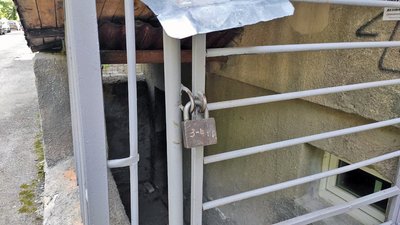 "У кожного є ключ": у мікрорайоні Луцька перевірили доступ до укриттів у багатоповерхівках "У кожного є ключ": у мікрорайоні Луцька перевірили доступ до укриттів у багатоповерхівках
