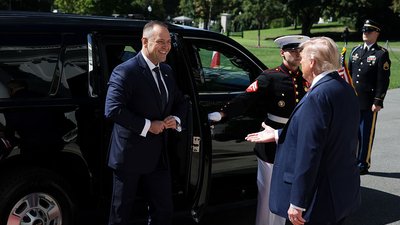 Трамп та Навроцький