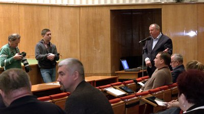 Умови обігу сільськогосподарських земель, гуманітарка, колишні депутати "ОПЗЖ": як пройшла сесія обласної ради Умови обігу сільськогосподарських земель, гуманітарка, колишні депутати "ОПЗЖ": як пройшла сесія обласної ради