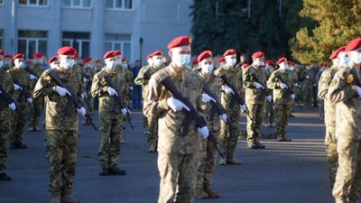 120 курсантів з Тернопільщини присягнули на вірність народу України 120 курсантів з Тернопільщини присягнули на вірність народу України