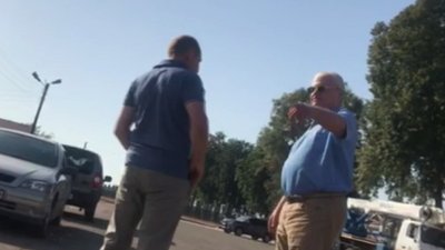 На Бобровиччині стався конфлікт між Героєм України та агітаторкою «Нашого краю» На Бобровиччині стався конфлікт між Героєм України та агітаторкою «Нашого краю»