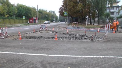 У Хмельницькому облаштовують "острівці безпеки": мешканці мікрорайону виступили проти У Хмельницькому облаштовують "острівці безпеки": мешканці мікрорайону виступили проти