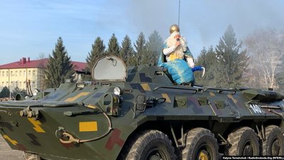 Юрій Макаров: "Дід Мороз – це російський образ і російська система координат" Юрій Макаров: "Дід Мороз – це російський образ і російська система координат"