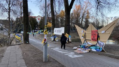 Українські біженці у Литві зможуть безкоштовно користуватися громадським транспортом наступного року