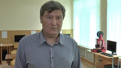 Школяр із Полтавщини збирає гроші, щоб створити гурток робототехніки Школяр із Полтавщини збирає гроші, щоб створити гурток робототехніки