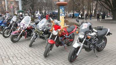 Запорізькі байкери влаштували новорічний мотопробіг