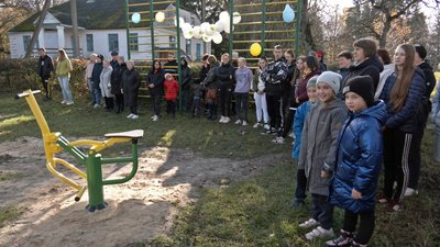 У місті на Волині для дітей і дорослих відкрили тренажерну залу та спортивний майданчик У місті на Волині для дітей і дорослих відкрили тренажерну залу та спортивний майданчик