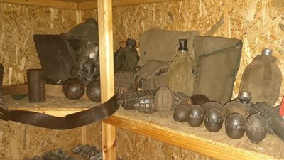 На Вінниччині угруповання незаконно торгувало зброєю На Вінниччині угруповання незаконно торгувало зброєю
