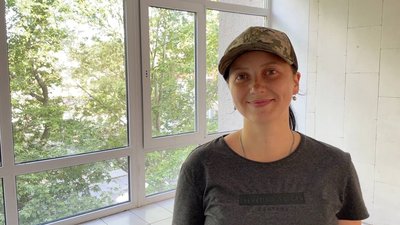Рекрутка Тетяна їде до навчального центру Рекрутка Тетяна їде до навчального центру