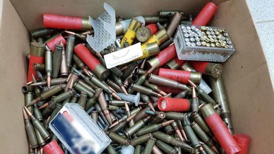 На Волині правоохоронці відправили у ливарну піч рушниці, пістолети та гвинтівки На Волині правоохоронці відправили у ливарну піч рушниці, пістолети та гвинтівки