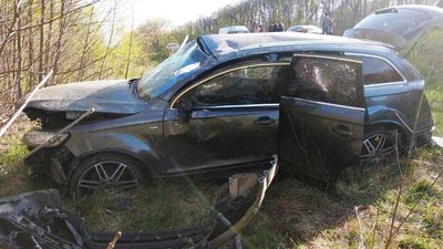 Біля села Красилівка автомобіль з’їхав у кювет. Водій загинув. Біля села Красилівка автомобіль з’їхав у кювет. Водій загинув.