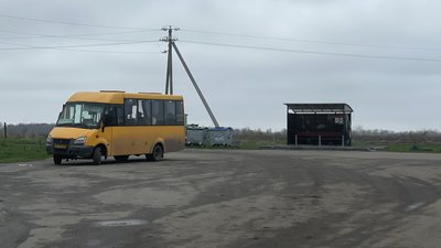 У мікрорайоні Полтави скаржаться на довгі перерви у графікові руху автобусів У мікрорайоні Полтави скаржаться на довгі перерви у графікові руху автобусів