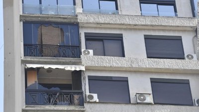 У Бейруті обстріляли учасників акції щодо розслідування вибухів у порту, є жертви У Бейруті обстріляли учасників акції щодо розслідування вибухів у порту, є жертви