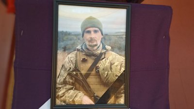 У Житомирі попрощалися з двома загиблими військовими — Володимиром Плотницьким та Ігорем Демянчуком У Житомирі попрощалися з двома загиблими військовими — Володимиром Плотницьким та Ігорем Демянчуком