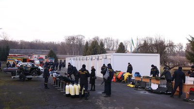 Рятувальники Вінниччини отримали нові спецавтомобілі та оснащення Рятувальники Вінниччини отримали нові спецавтомобілі та оснащення