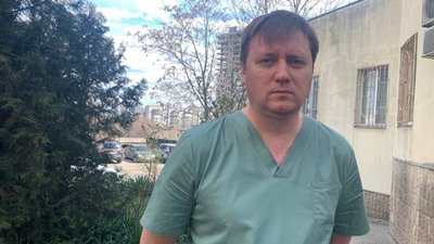 До лікарень Дніпра ушпиталили двох дорослих та п`ятеро дітей, травмованих через ракетний удар. Що відомо про їхній стан До лікарень Дніпра ушпиталили двох дорослих та п`ятеро дітей, травмованих через ракетний удар. Що відомо про їхній стан